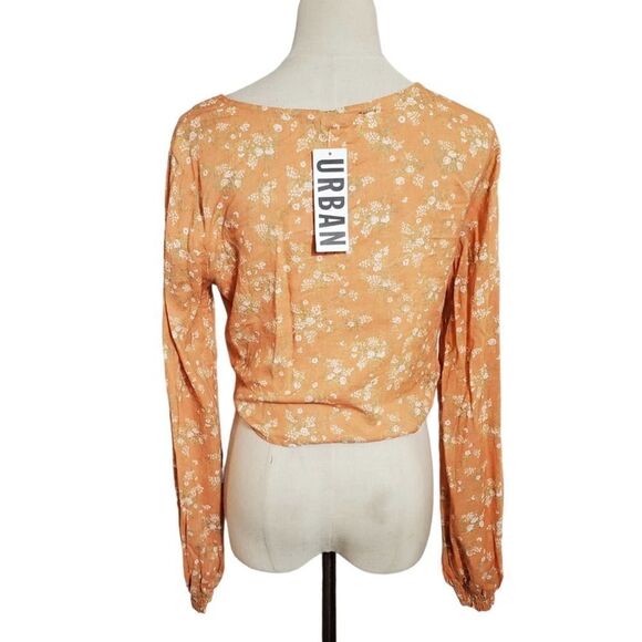 Urban Outfitters Orange & White Crop Top NWT - Picture 3 of 5